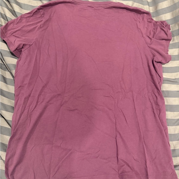 Under Armour maroon t-shirt - Picture 3 of 3